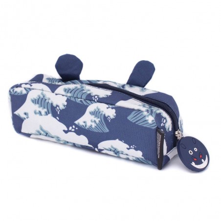 Trousse simple LES DÉGLINGOS "Hippipos l'hippopotame" | Trousse scolaire originale pas cher Trousse simple LES DÉGLINGOS "Hippipos l'hippopotame" | Trousse scolaire originale pas cher