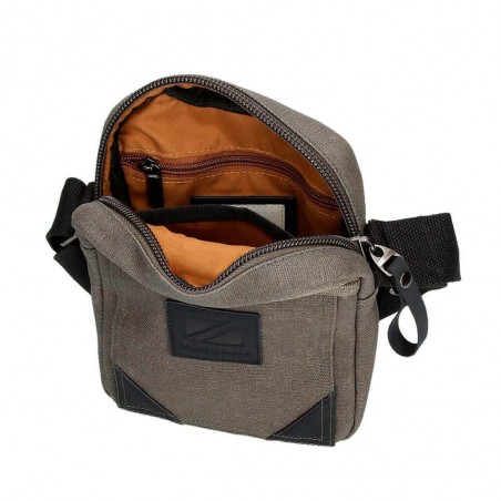 Sacoche bandoulière homme marque PEPE JEANS LONDON "Barkston" vert kaki aspect brut baroudeur Sacoche bandoulière homme marque PEPE JEANS LONDON "Barkston" vert kaki aspect brut baroudeur