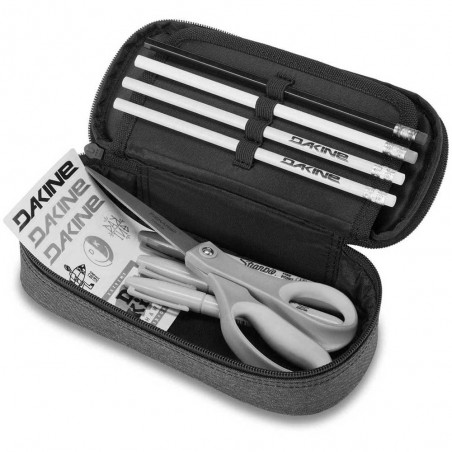 Plumier scolaire DAKINE "School Case" snow day | Trousse école primaire garçon fille nature pas cher Plumier scolaire DAKINE "School Case" snow day | Trousse école primaire garçon fille nature pas cher