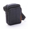 Davidts | Sacoche homme 2 cpts "The Chase" noir | Pochette porté croisé meilleur prix pas cher Davidts | Sacoche homme 2 cpts "The Chase" noir | Pochette porté croisé meilleur prix pas cher