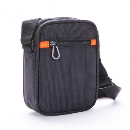 Davidts | Sacoche homme 1 cpt "The Chase" noir | Pochette porté croisé meilleur prix pas cher Davidts | Sacoche homme 1 cpt "The Chase" noir | Pochette porté croisé meilleur prix pas cher