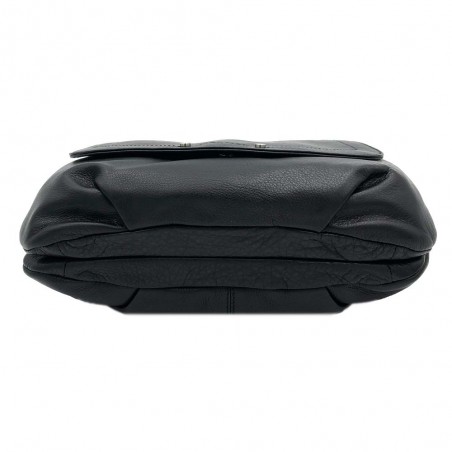 Sac bandoulière en cuir NAF NAF "Dahlia" noir | Sac à main femme à rabat cuir pas cher Sac bandoulière en cuir NAF NAF "Dahlia" noir | Sac à main femme à rabat cuir pas cher
