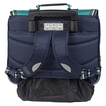 Cartable à roulettes Tann's 38cm "Alexandre" vert patchs foot basket rugby | Sac scolaire trolley garçon pas cher Cartable à roulettes Tann's 38cm "Alexandre" vert patchs foot basket rugby | Sac scolaire trolley garçon pas cher