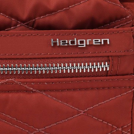 HEDGREN | Sac bandoulière "Eye" rouille effet matelassé | Sac femme porté croisé léger avec poches design épuré haute qualité HEDGREN | Sac bandoulière "Eye" rouille effet matelassé | Sac femme porté croisé léger avec poches design épuré haute qualité