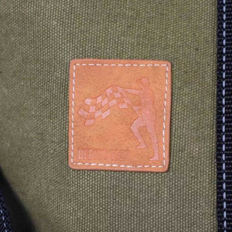 24H LE MANS | Sac de voyage "Légende" vert kaki | Bagage homme course auto produit officiel 24H LE MANS | Sac de voyage "Légende" vert kaki | Bagage homme course auto produit officiel