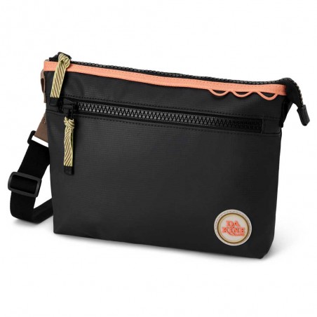 Dakine | Sac bandoulière "Renovation Crossbody" noir | Sac femme porté croisé style sportif polyester recyclé pas cher Dakine | Sac bandoulière "Renovation Crossbody" noir | Sac femme porté croisé style sportif polyester recyclé pas cher