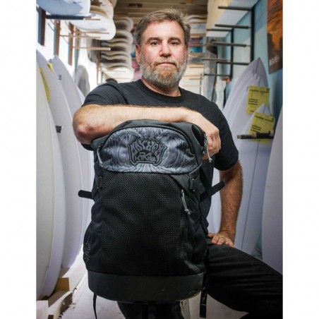 Dakine | Sac à dos "Mission Surf" 30L x Mayhem noir | Sac à dos surfeur homme collab exclusive original