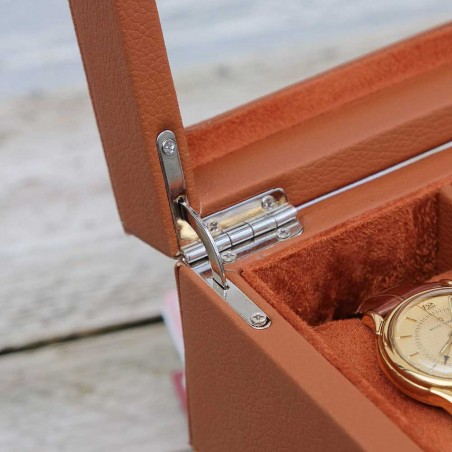 Maison Scarlett | Coffret à montres "Jean" 5 emplacements camel | Boîte rangement montres collectionneur pas cher Maison Scarlett | Coffret à montres "Jean" 5 emplacements camel | Boîte rangement montres collectionneur pas cher