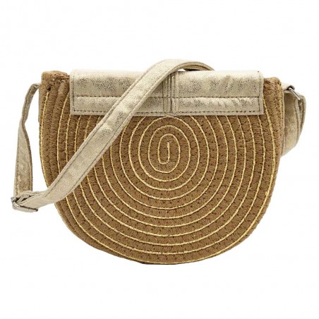 Les Tropéziennes par M.Belarbi | Sac bandoulière à rabat "Dario" beige | Sac femme porté croisé style bohème chic doré Les Tropéziennes par M.Belarbi | Sac bandoulière à rabat "Dario" beige | Sac femme porté croisé style bohème chic doré